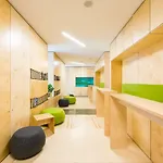 Moveinn Hostel *