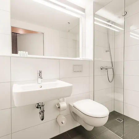 Moveinn Vandrarhem *