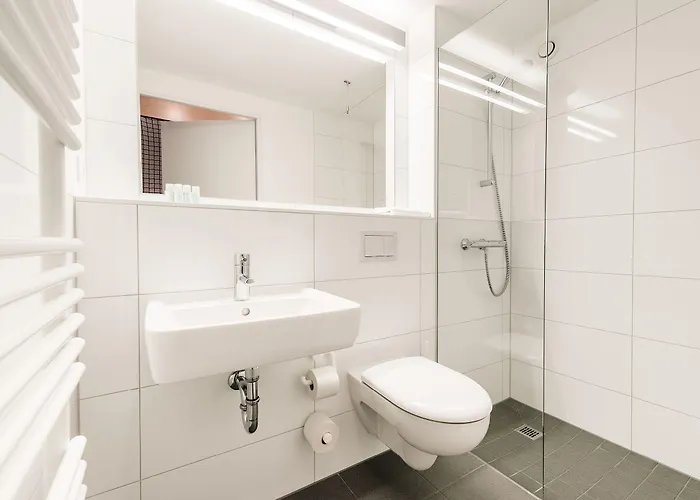 Moveinn Хостел *